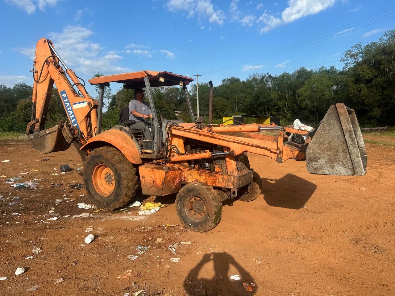 Retroescavadeira  - Foto 6
