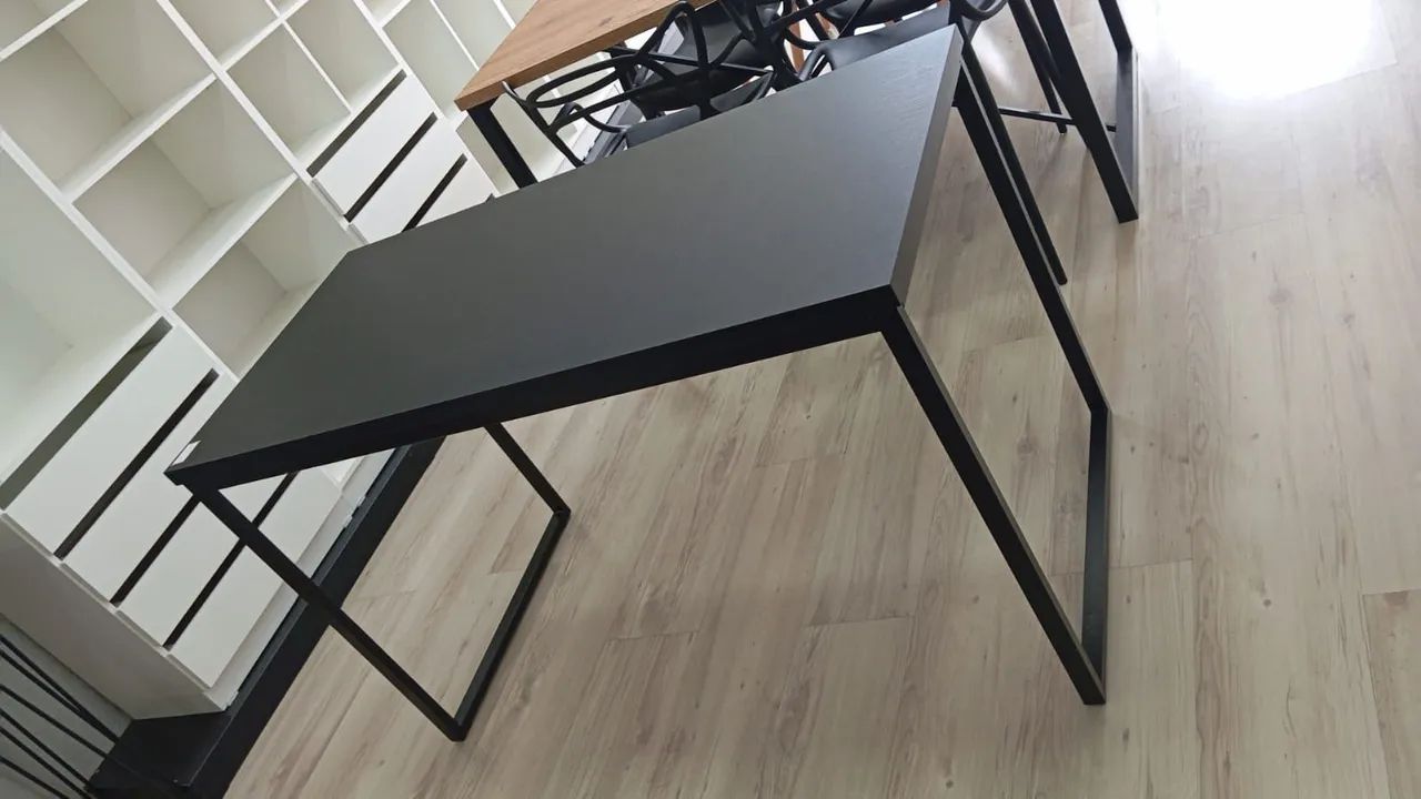 Mesa de Escritório Preta