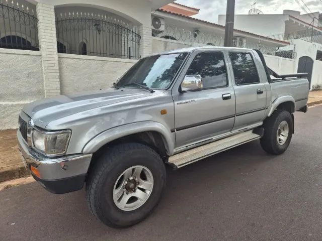 Toyota Hilux SRV 3.0 turbo diesel 4x4 - revisada - Foto 3