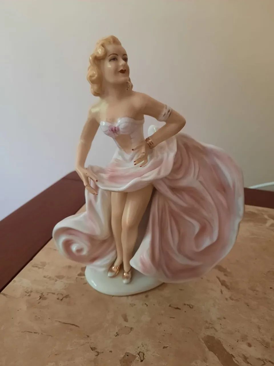 Boneca de porcelana Marilyn Monroe