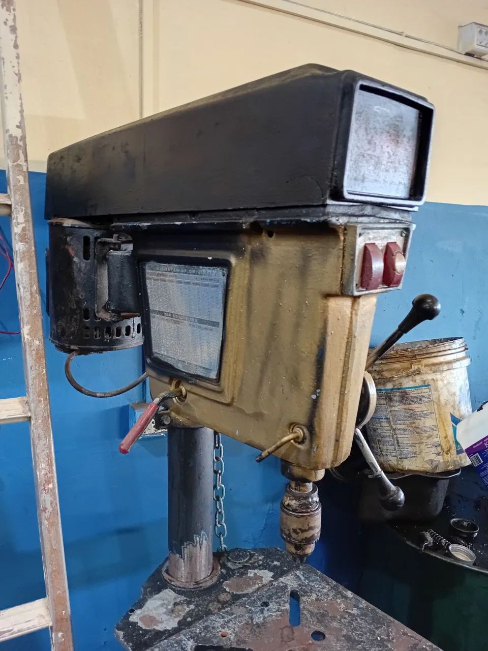 Furadeira de Bancada profissional 