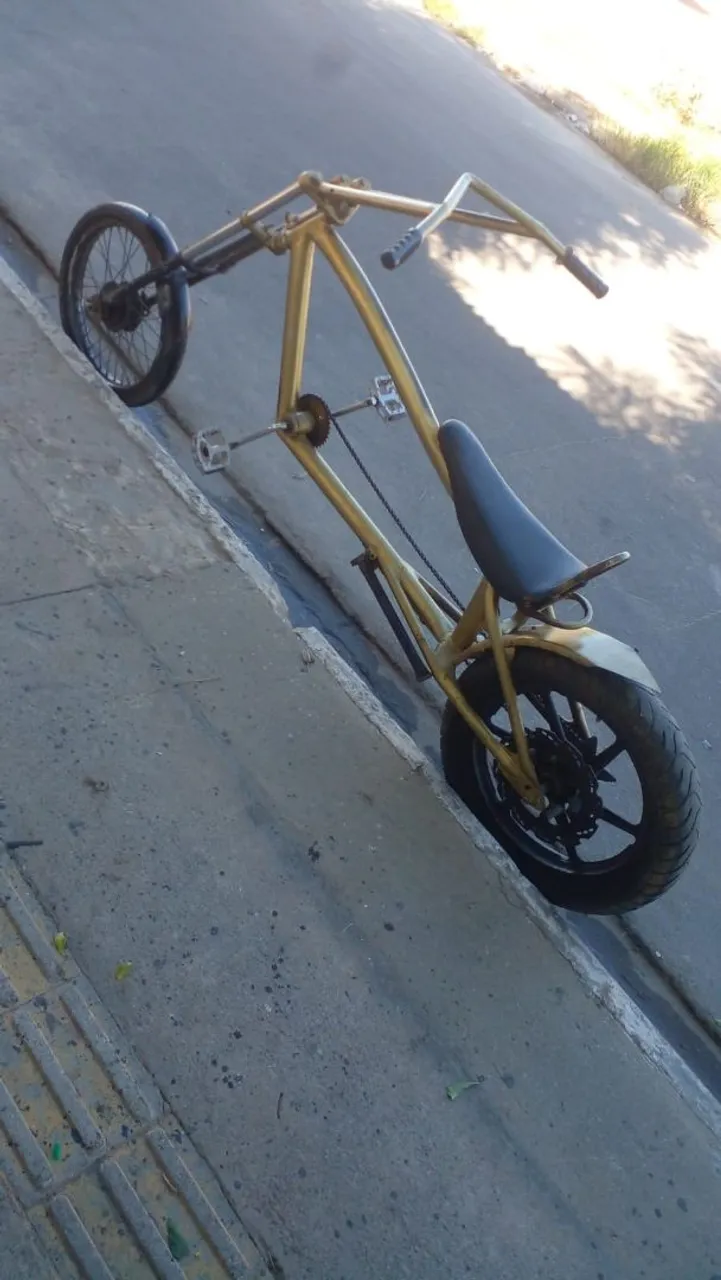 Bicicleta semi-nova