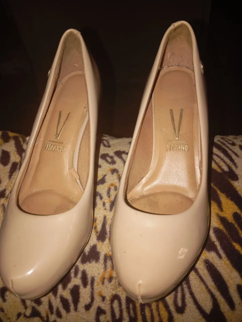 Sapatos Vizzano Bege - Salto Médio