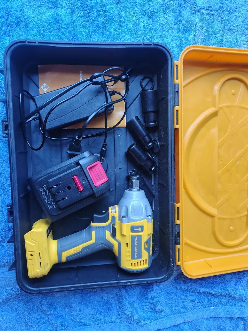 100 kg Electric Pneumatic Hammer, Semi-new