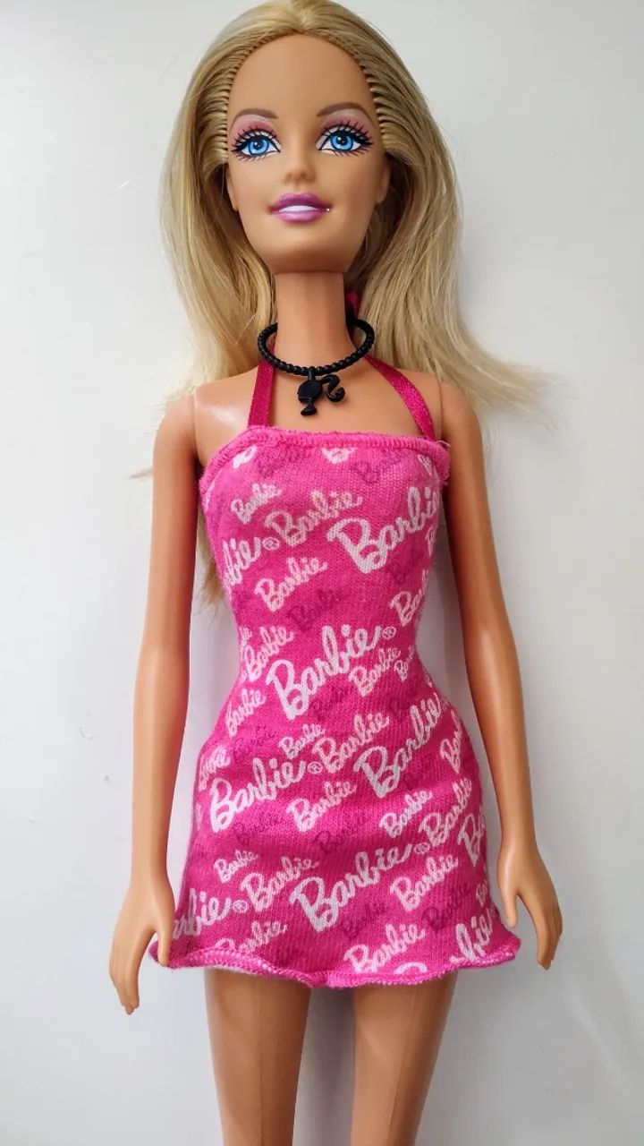 Barbie básica 2009 - Foto 3