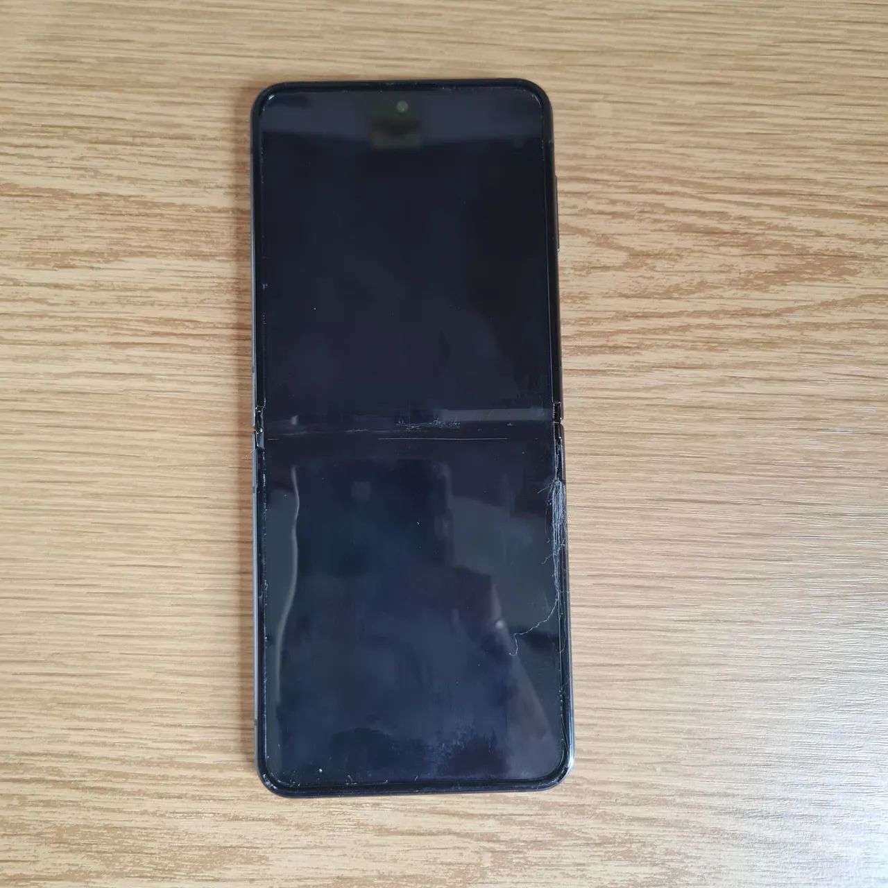 Samsung Galaxy Z Flip 4 (com tela, retirada de peça)<br>quebrada, para retirada de peças. - Foto 2