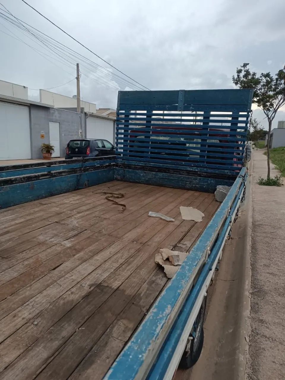 Carroceria F1000 alongada - Foto 3