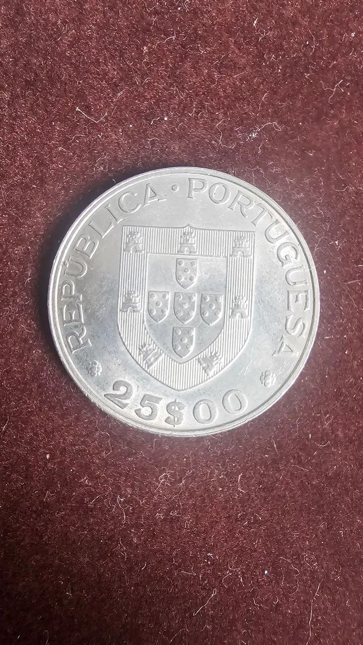 Moeda 25 escudos para colecionadores ano 1986 - Uma raridade - Foto 2