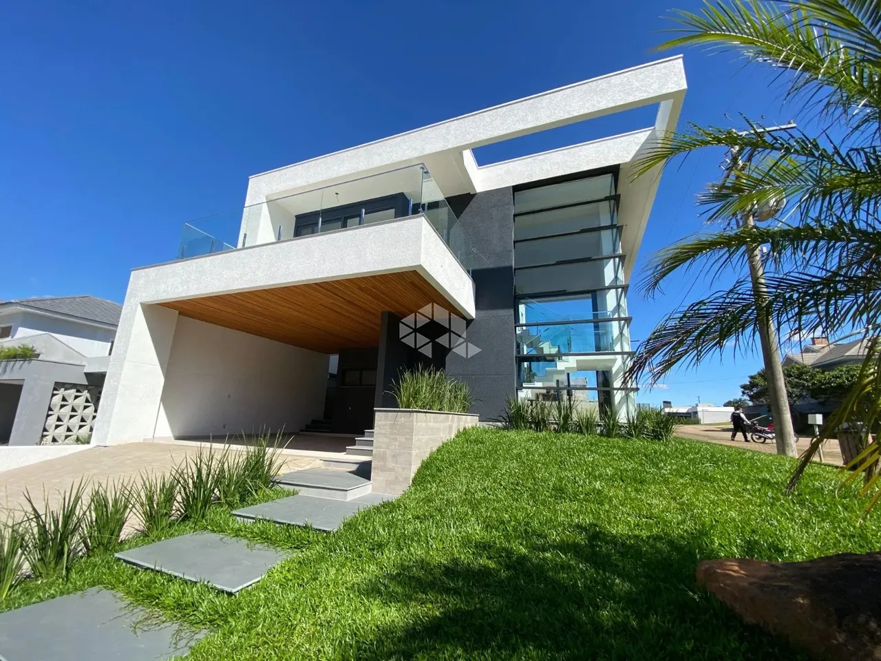 CASA NOVA NO CONDOMÍNIO BELLE VILLE