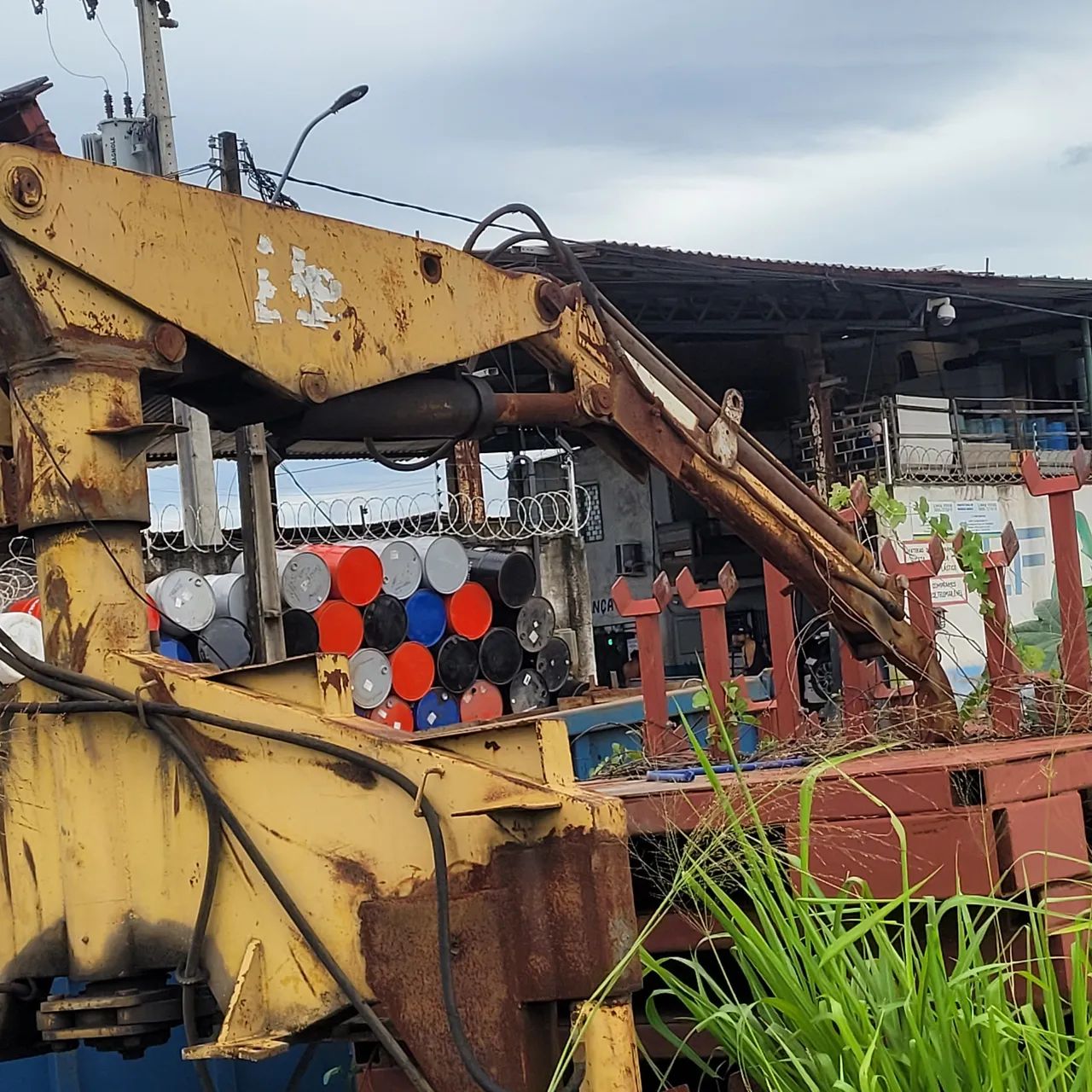 Vende se um mumk sucateiro para garras cap 4.tn - Foto 3