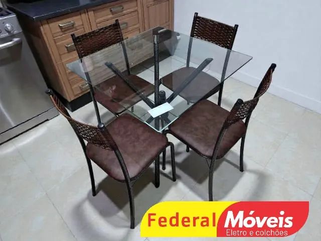 Mesa de Jantar 75x75cm c/ 4 Cadeiras - Mega Desconto