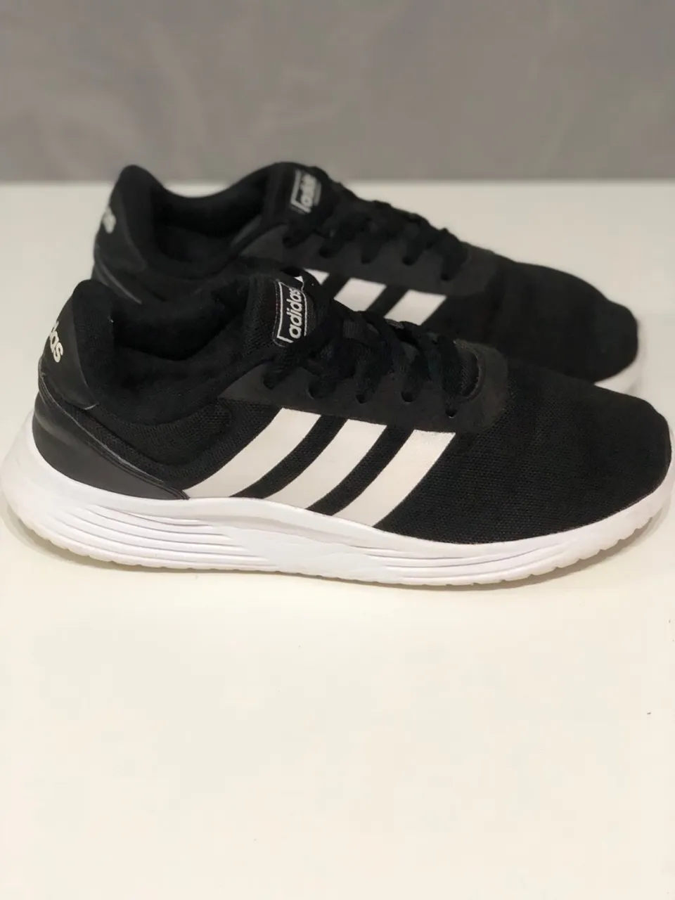 Tênis Adidas Lite Racer