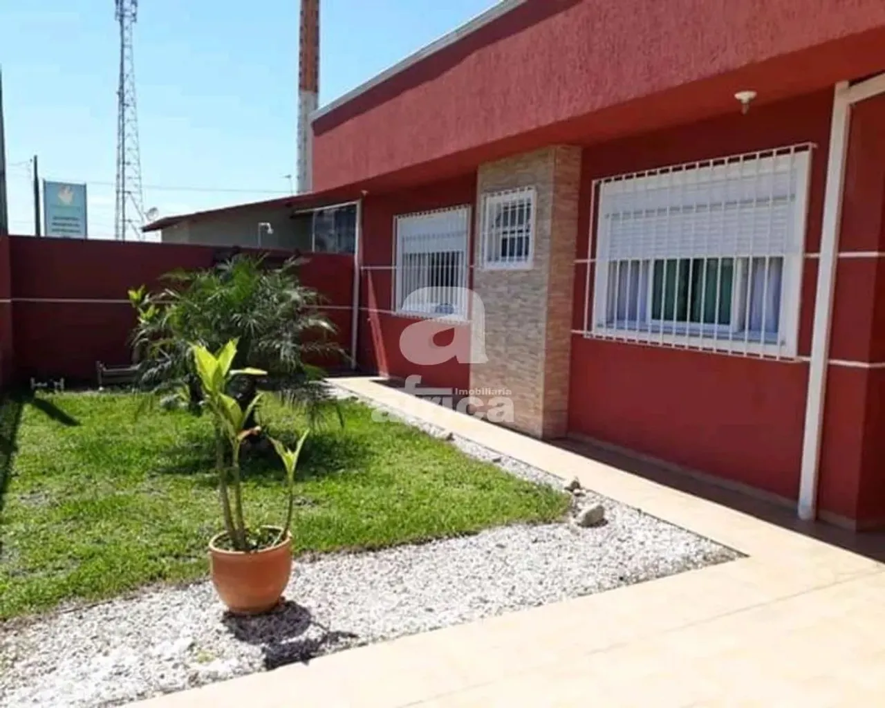CASA 4 QUARTOS SENDO 2 SUÍTES NO NEREIDAS EM GUARATUBA/PR - IMOBILIÁRIA ÁFRICA