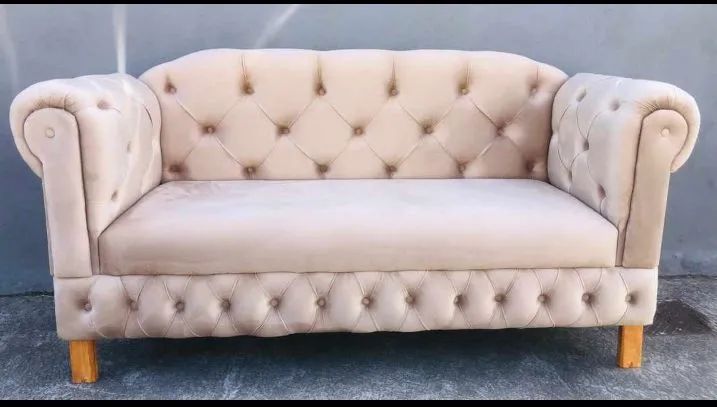 SOFÁ CHESTERFIELD PERSONALIZADO  - Foto 2