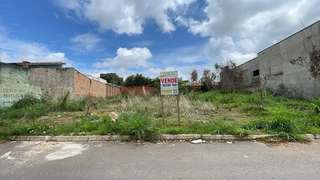 Lote 270,00m² (Asfalto, Agua e Esgoto) Condominio das Esmeraldas
