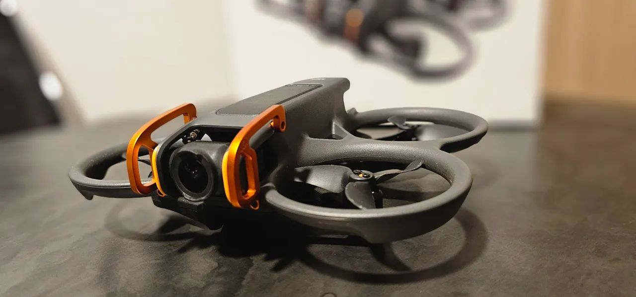 Drone DJI Avata 2 com Fly More combo