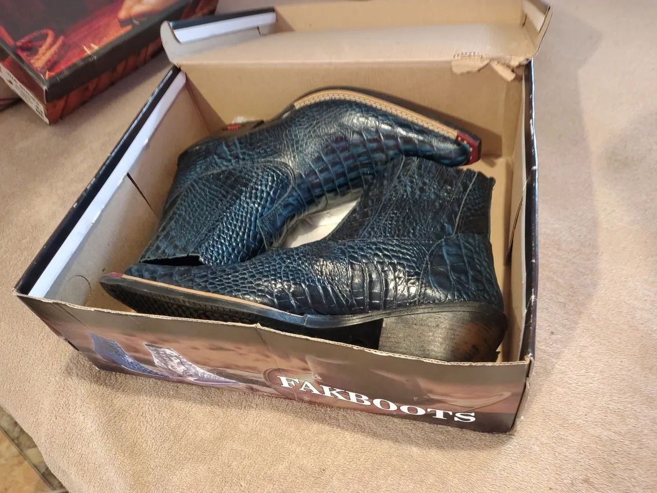 250,00Botas de couro azul exótico - Foto 5