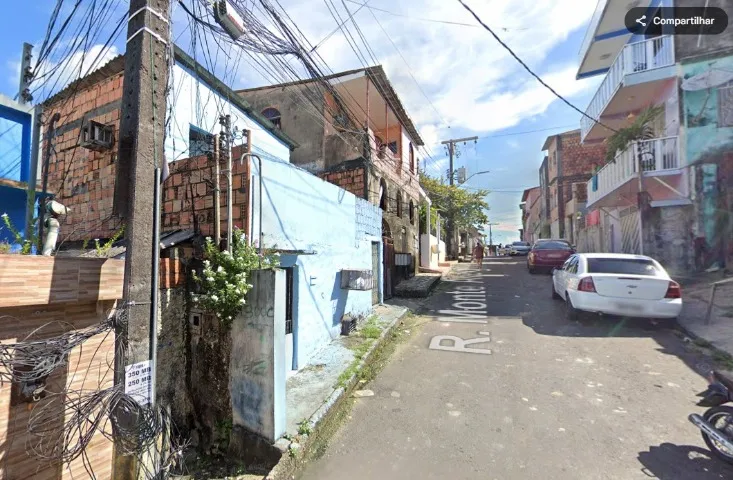 Vende-se Terreno no Bairro Compensa II, com área de 108,21m²