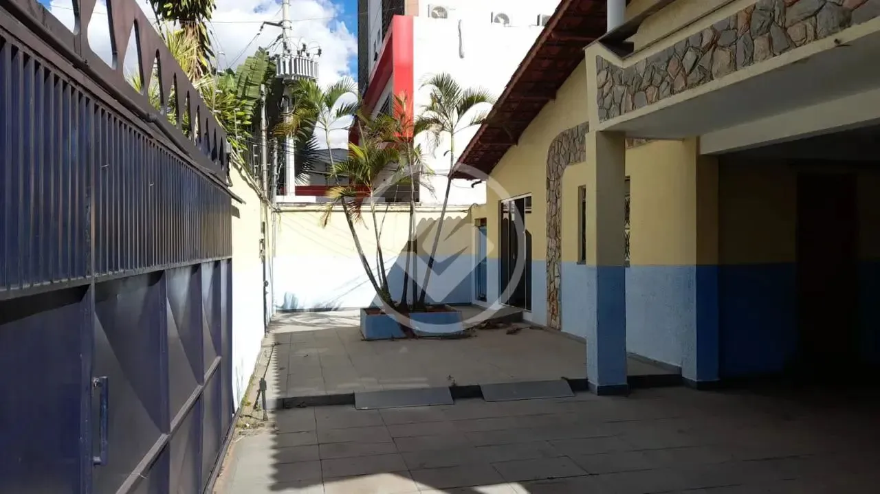 REF: OFFICE2637 Casa no setor Pedro Ludovico, sendo 2 quartos com 112m², Goiânia-GO codigo