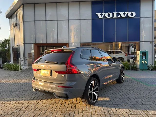 Volvo XC60 2.0 T8 Recharge Ultimate Dark AWD Geartronic - Foto 4