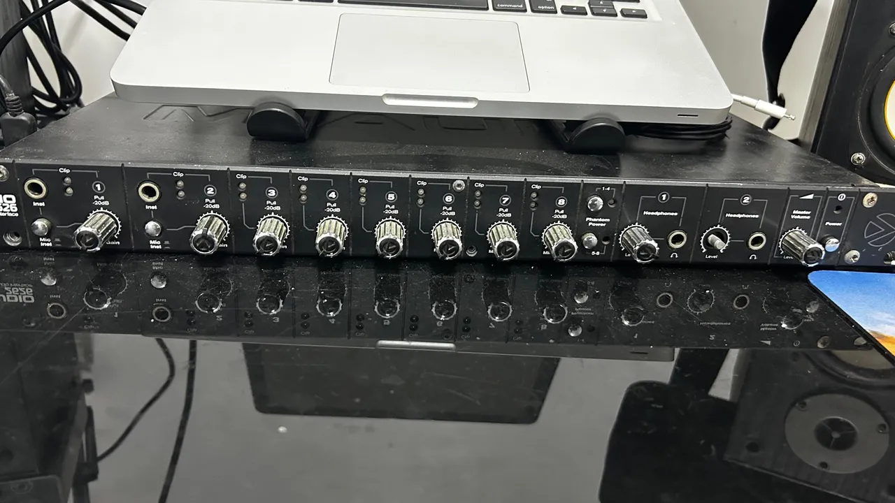 Interface de áudio M-audio 2626