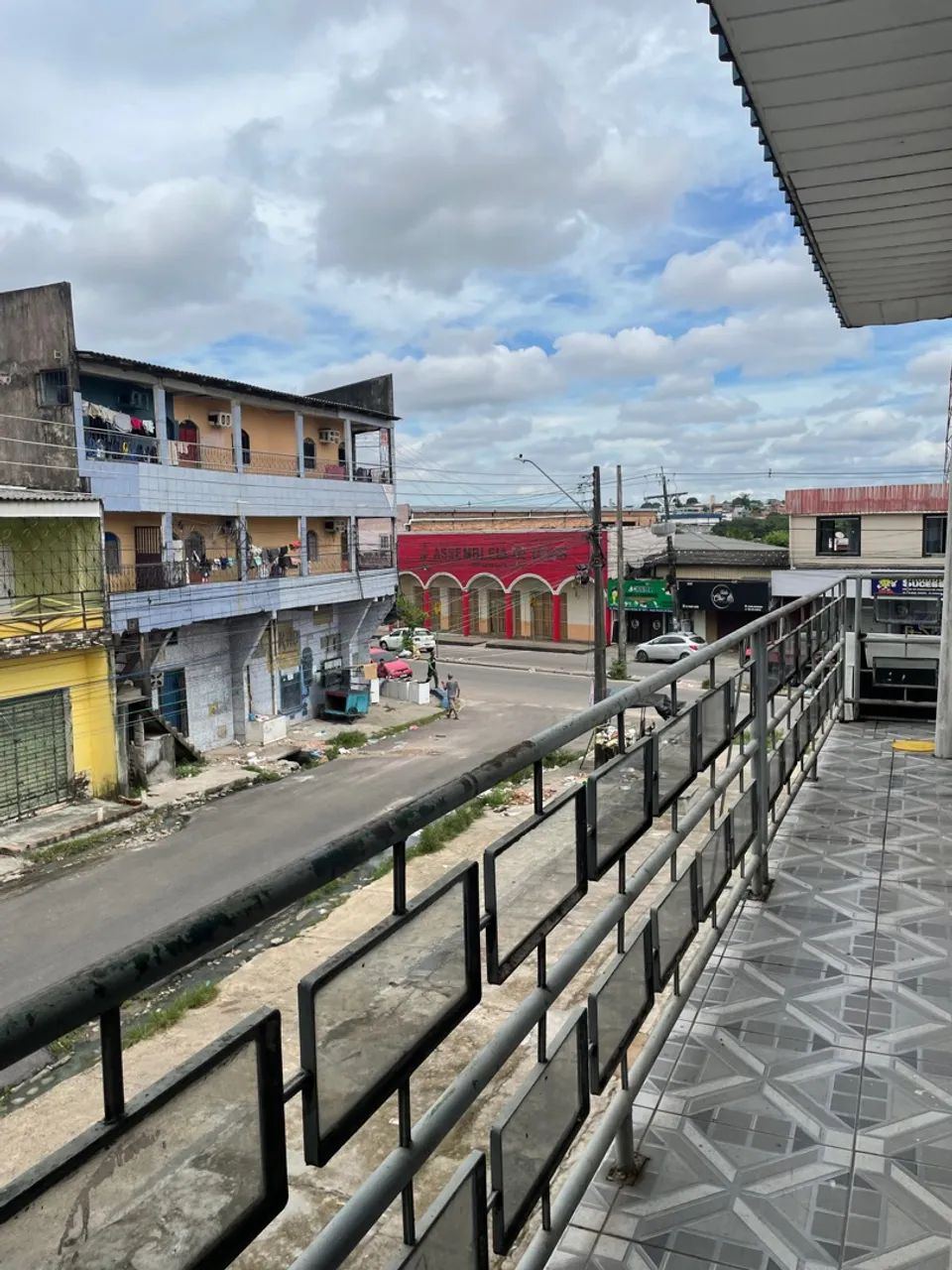 Alugo salas comerciais tanto em cima como em baixo tenho pra alugar - Foto 4