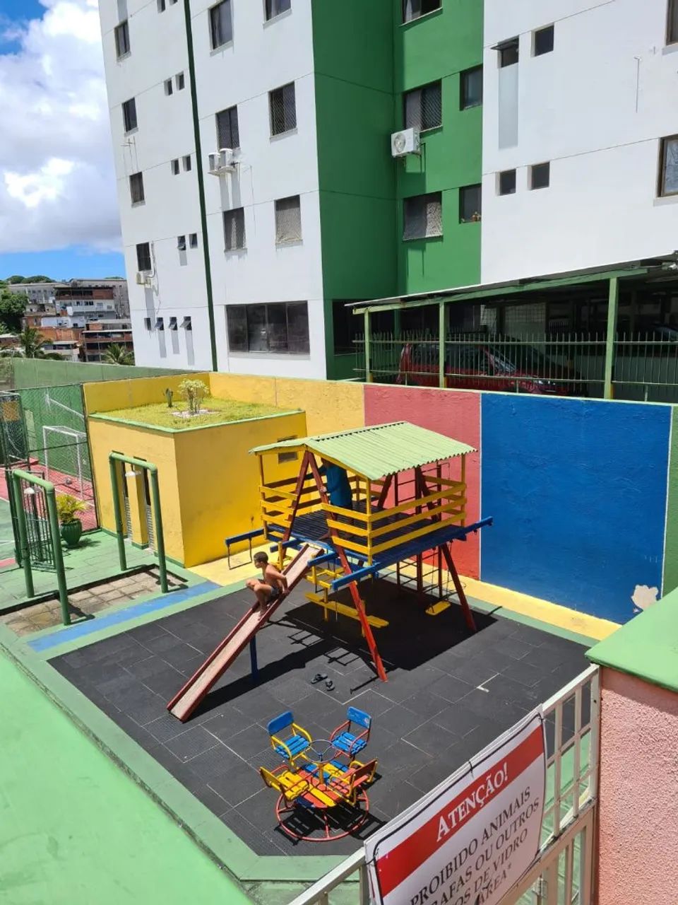 Alugo excelente apartamento 2/4 próximo a Estação de metrô Imbui  - Foto 2