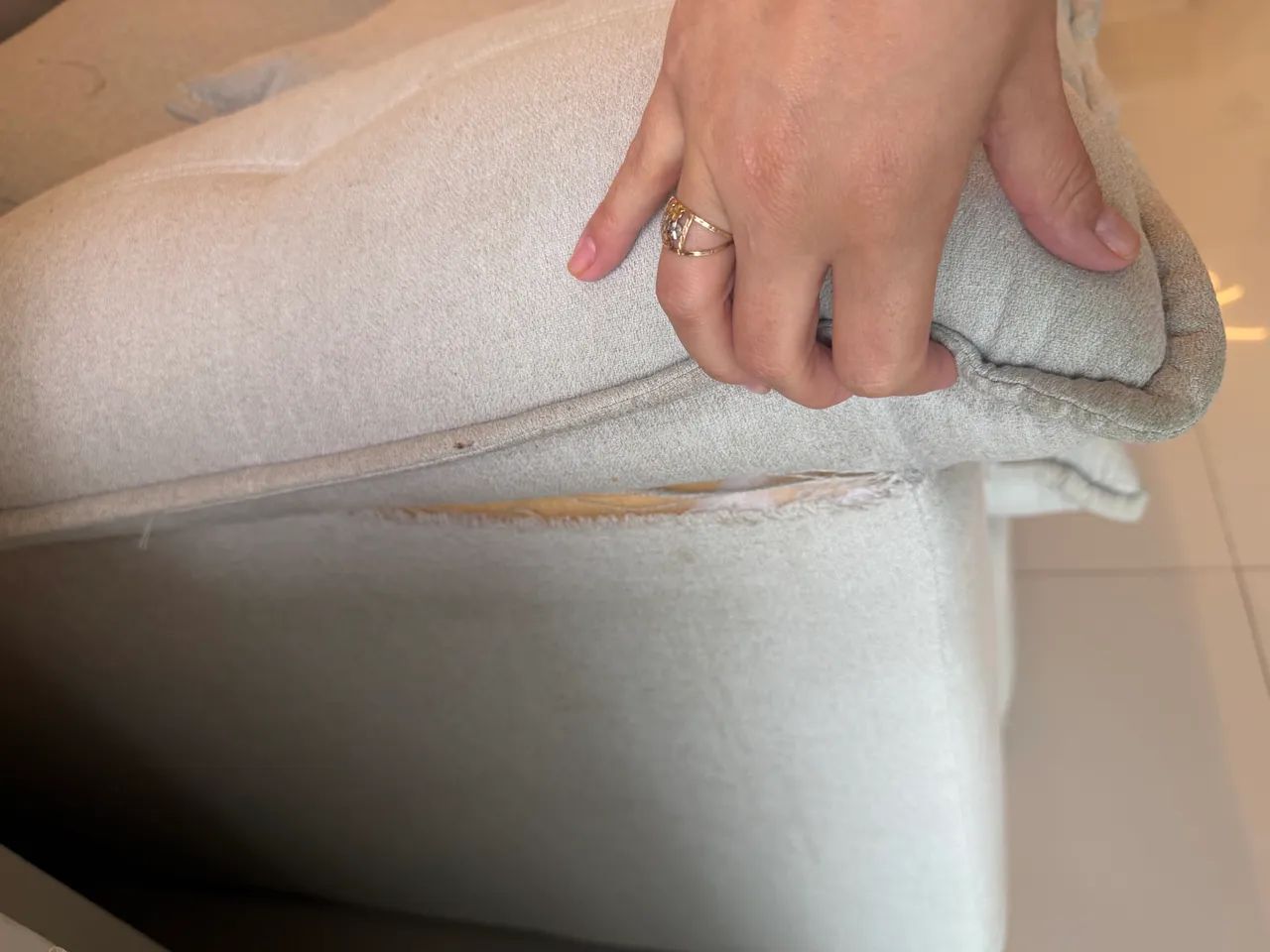 Sofá Retrátil e Reclinável 2,25m - Cor Nude - Excelente Estado - Foto 3