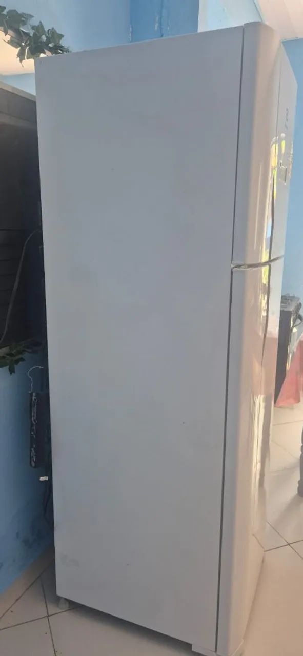 Vende-se uma geladeira - Foto 2