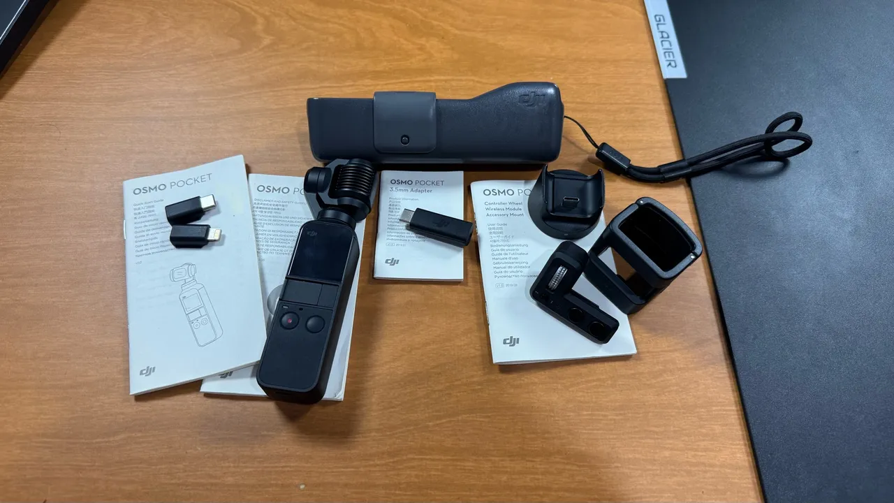 DJI Osmo Pocket de primeira geração com bastão extensor DJI Osmo