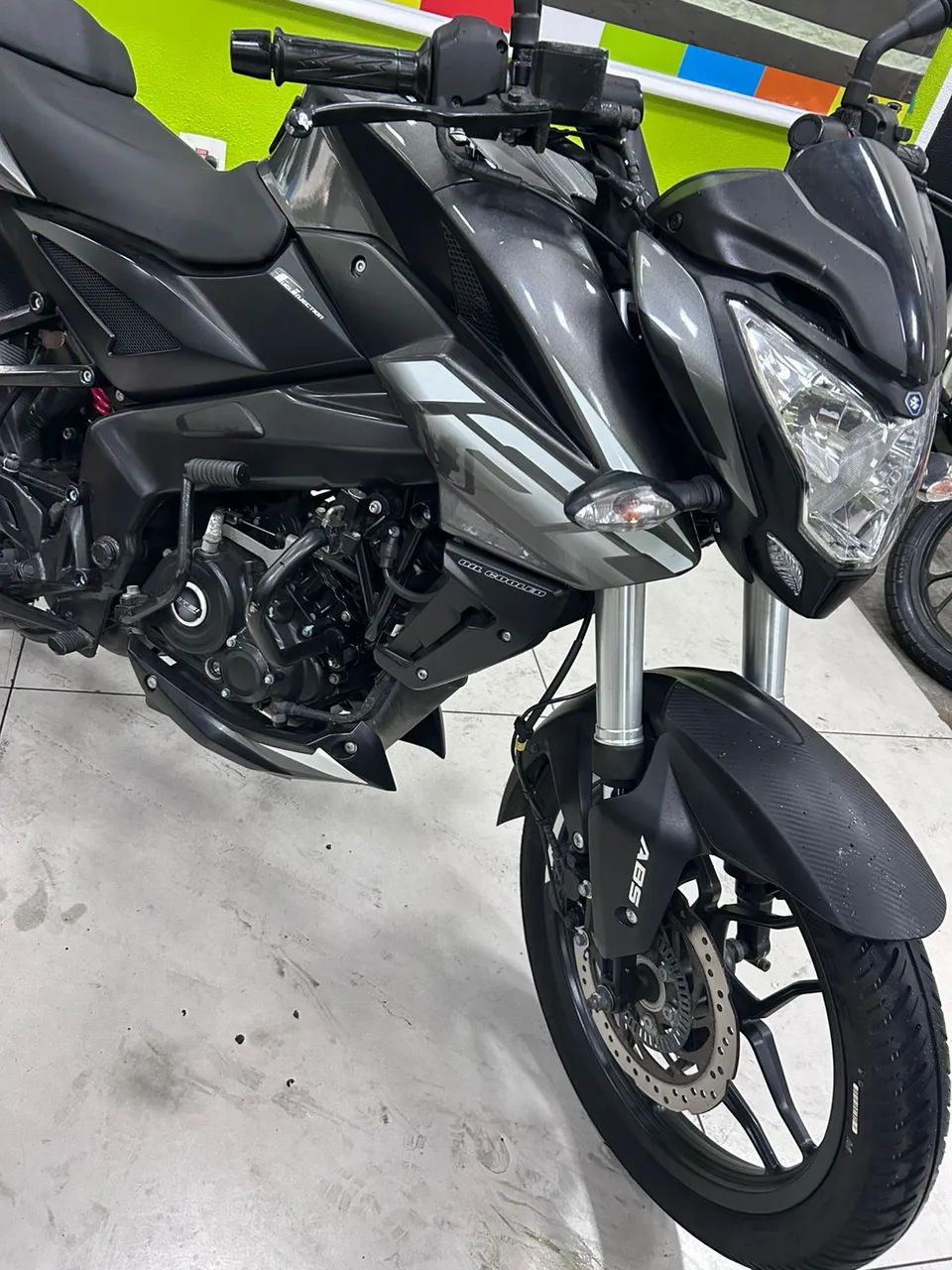 BAJAJ DOMINAR 160 - Foto 2