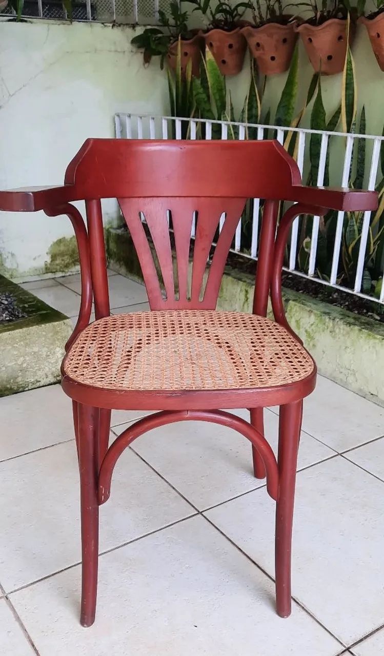 Cadeira de Braços Thonart Merlim