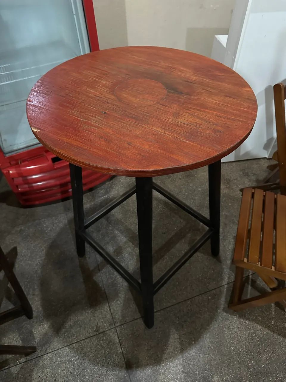 VENDE-SE MESAS DE MADEIRA