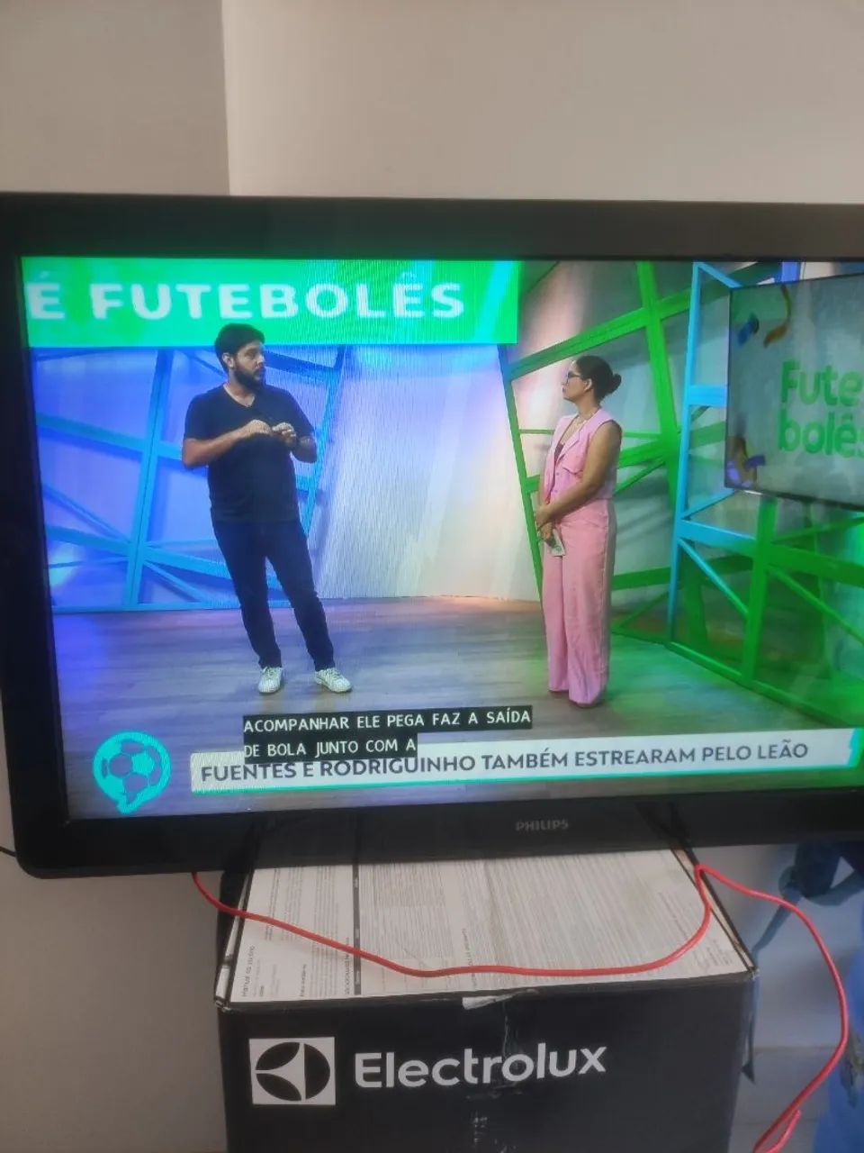 Tv Philips 32 polegadas funcionando  - Foto 2