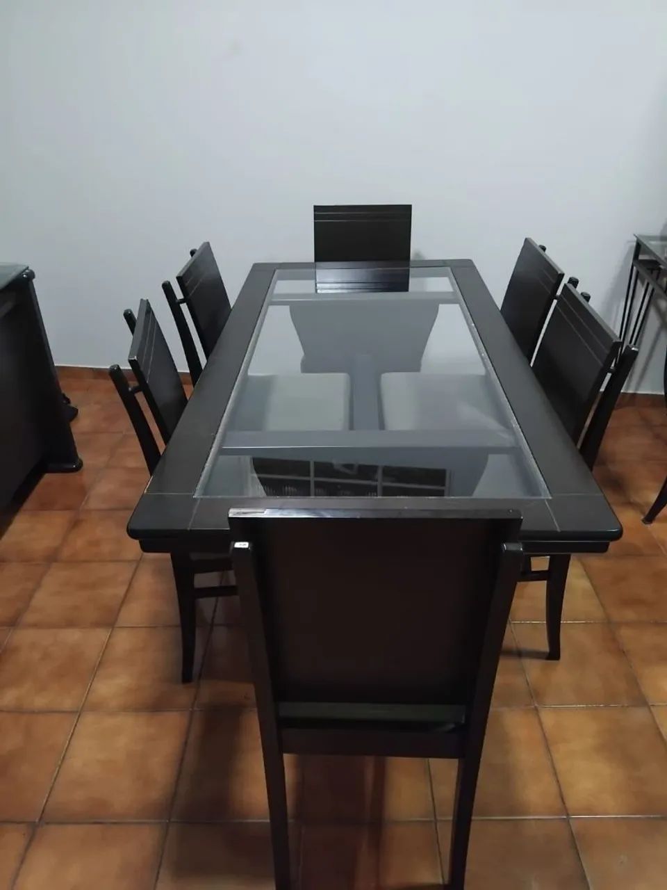 Mesa de Jantar com tampo de vidro e 6 cadeiras  - Foto 3