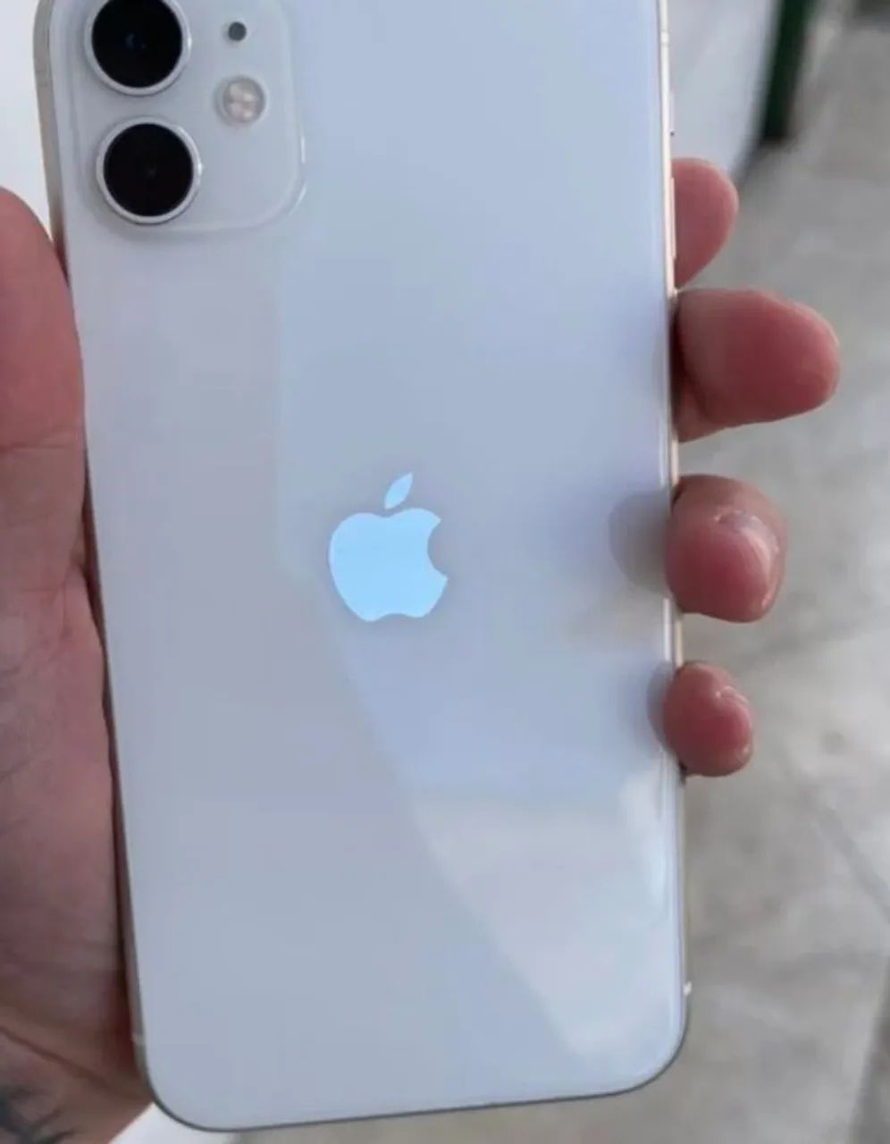 Vendo IPhone 11 em ótimo estado 
