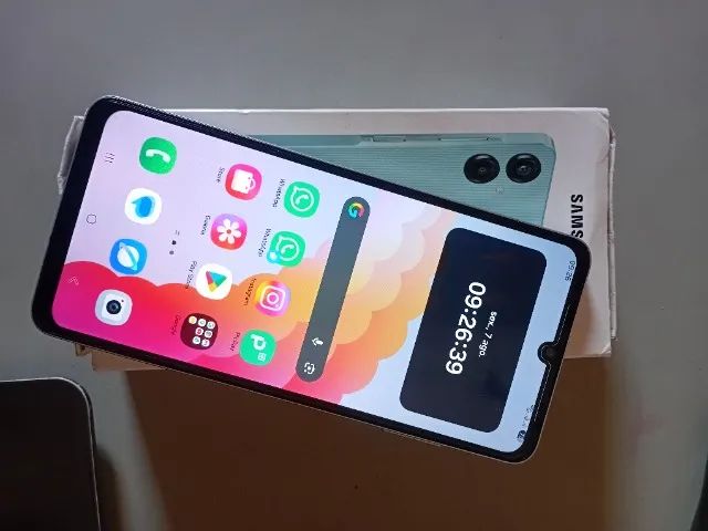 Vendo Galaxy A06 de 128 Gigas - BRANCO 