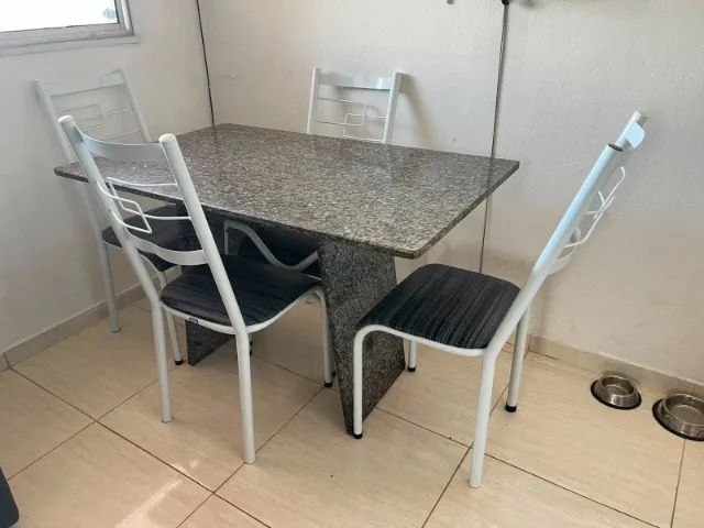 mesa mármore com 4 cadeira - Foto 4