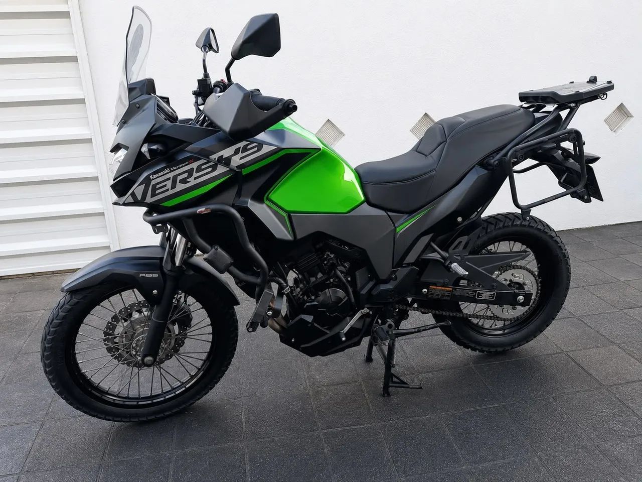 Versys 300x  - Foto 2