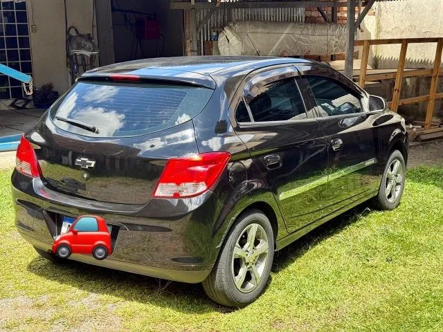 Chevrolet Onix 2014