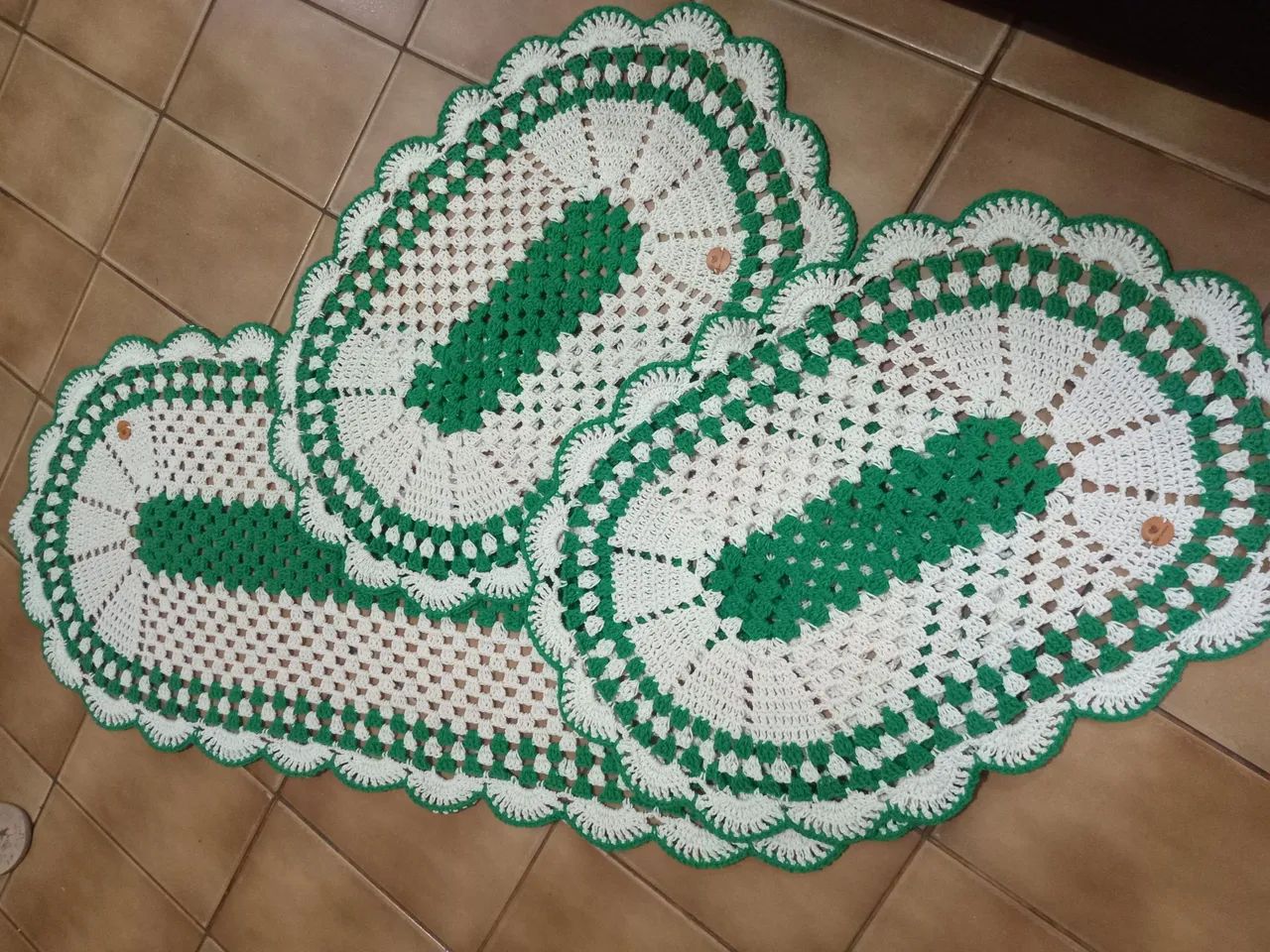 Trabalho com várias peças em crochê  - Foto 5