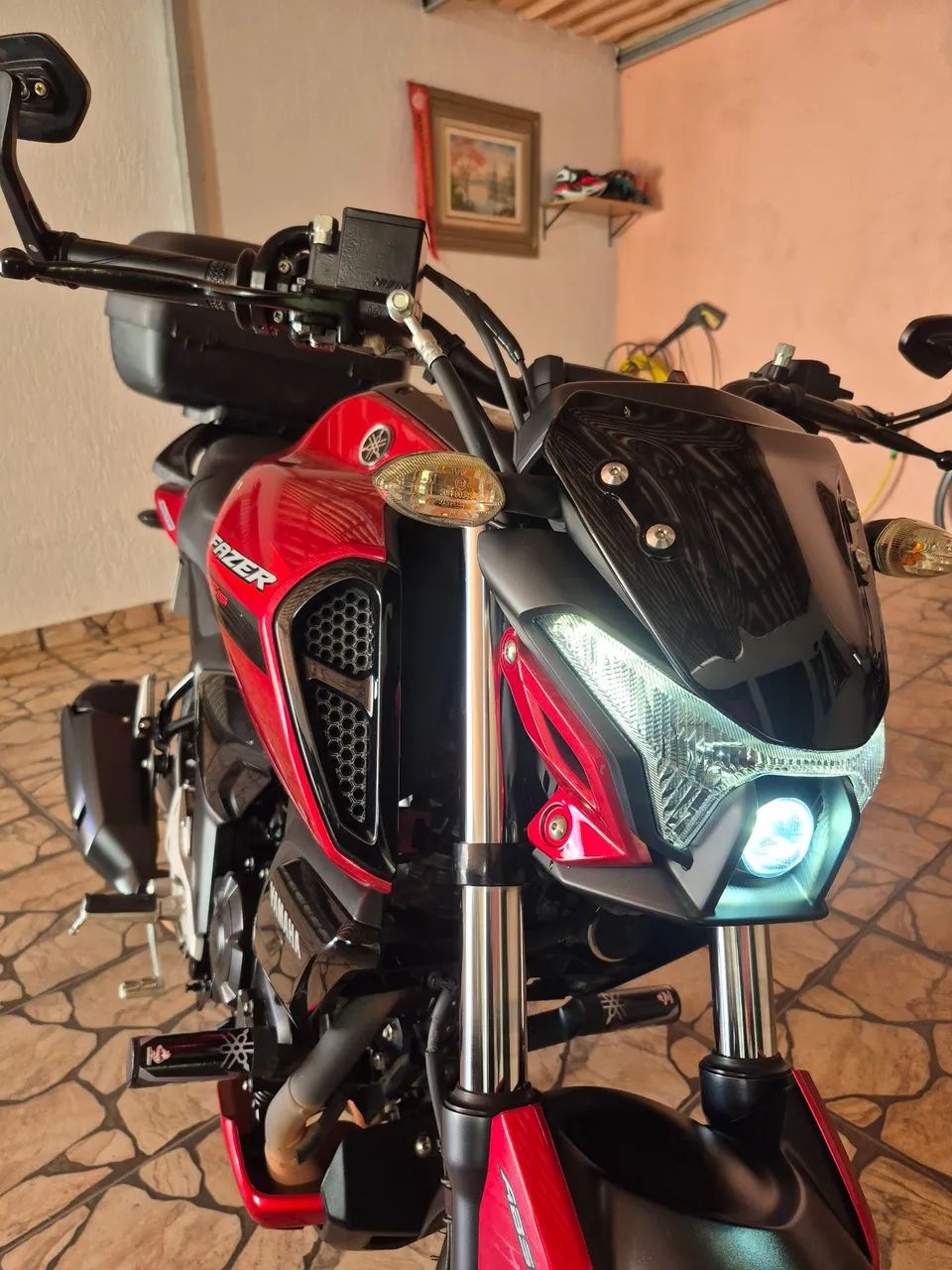 FZ15 com acessórios