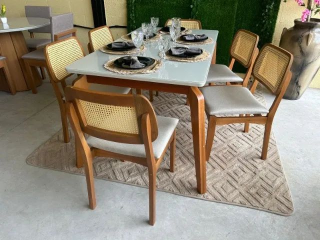 Mesa de Jantar com 06 cadeiras 100% Madeira  - Foto 4