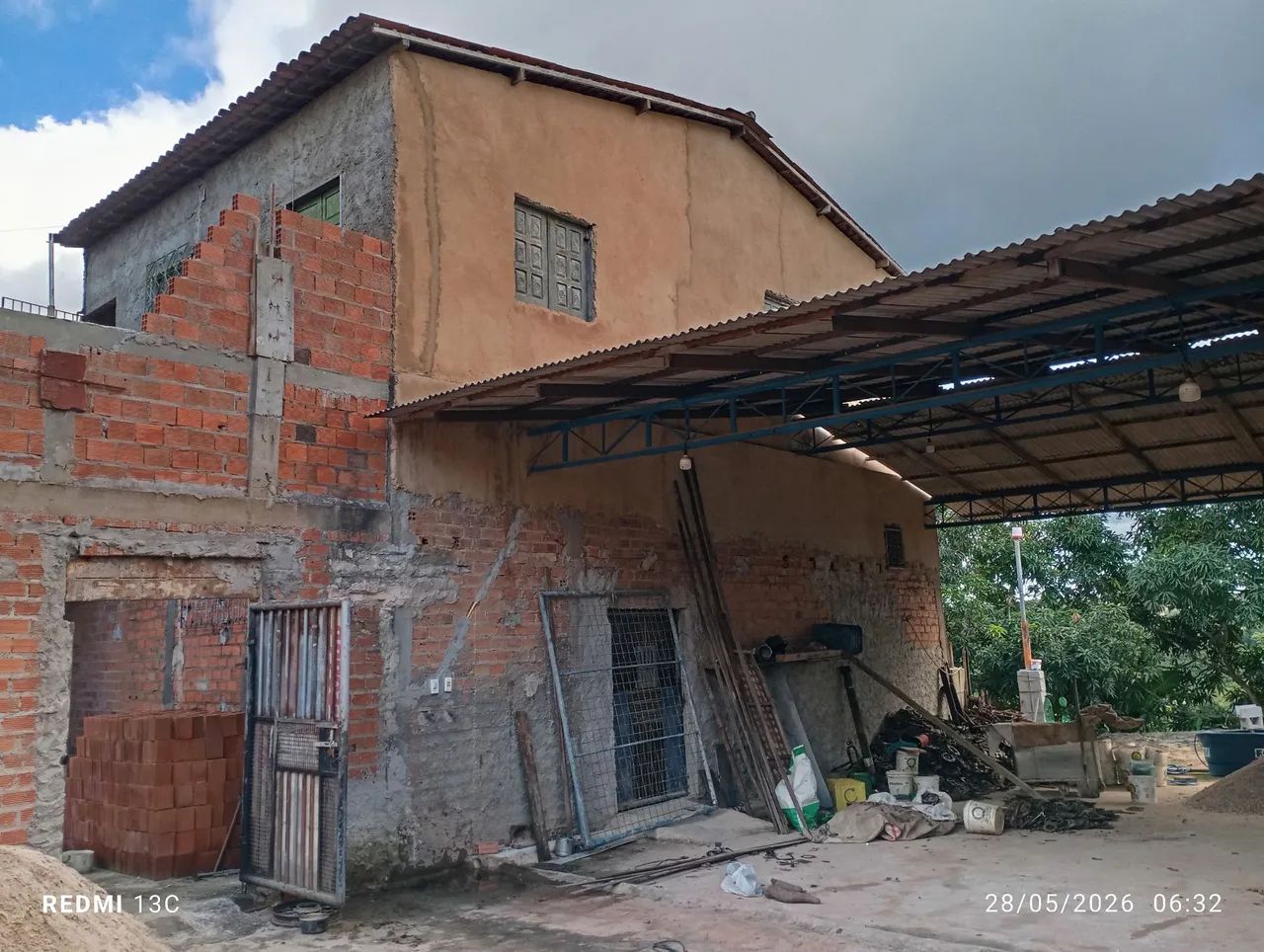 Aluguel de casa e dois galpões tudo juntos  - Foto 2
