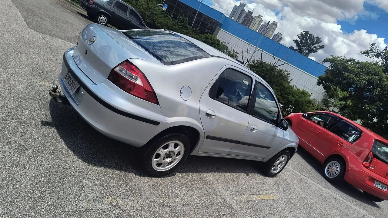 Chevrolet Prisma Sed. Maxx/ LT 1.4 8V Econof. 4P 2011 - Foto 4