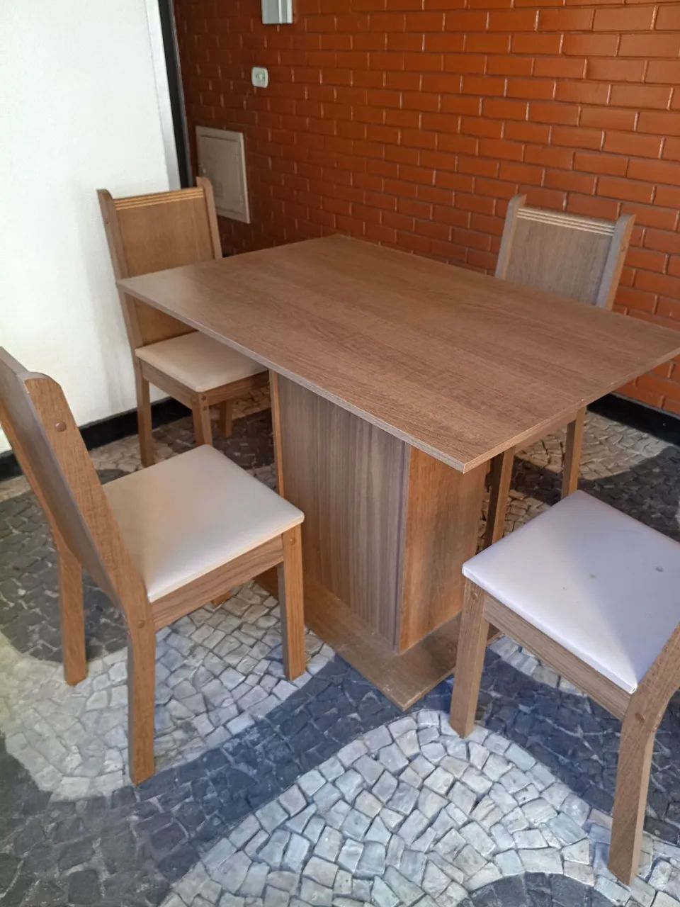Cadeira e mesa - Foto 3