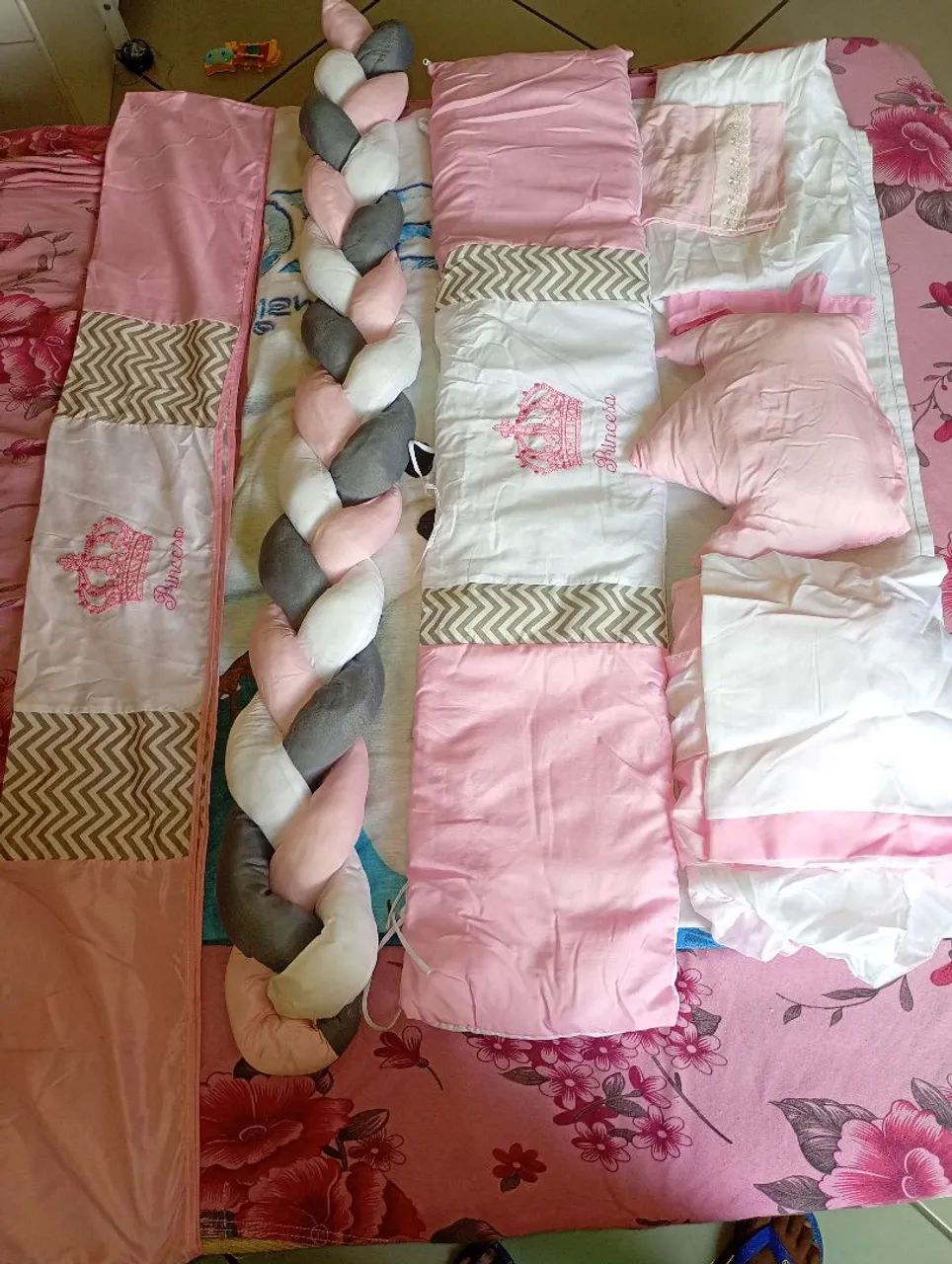 Vendo roupas e mais coisas de bebê  - Foto 3