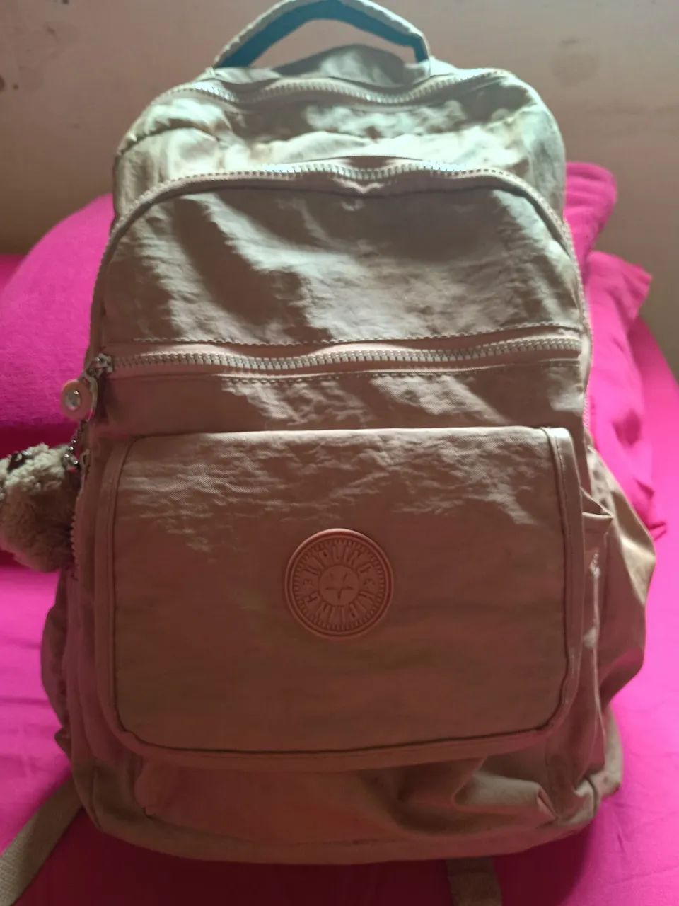 Mochila acompanhada do Estojo - Foto 2