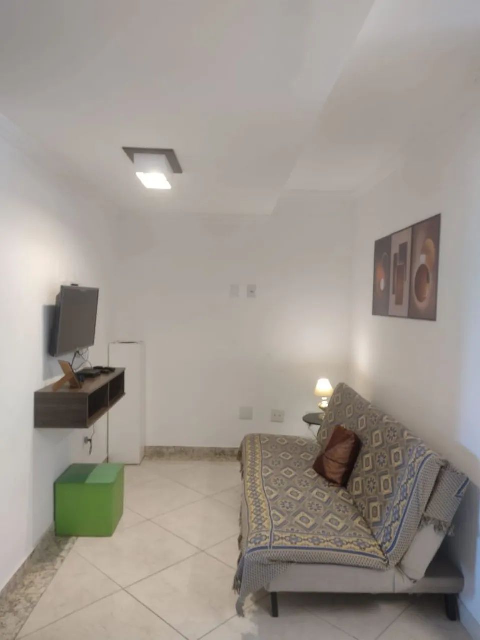 Alugou apartamento  de 1 quartos Palmeiras 