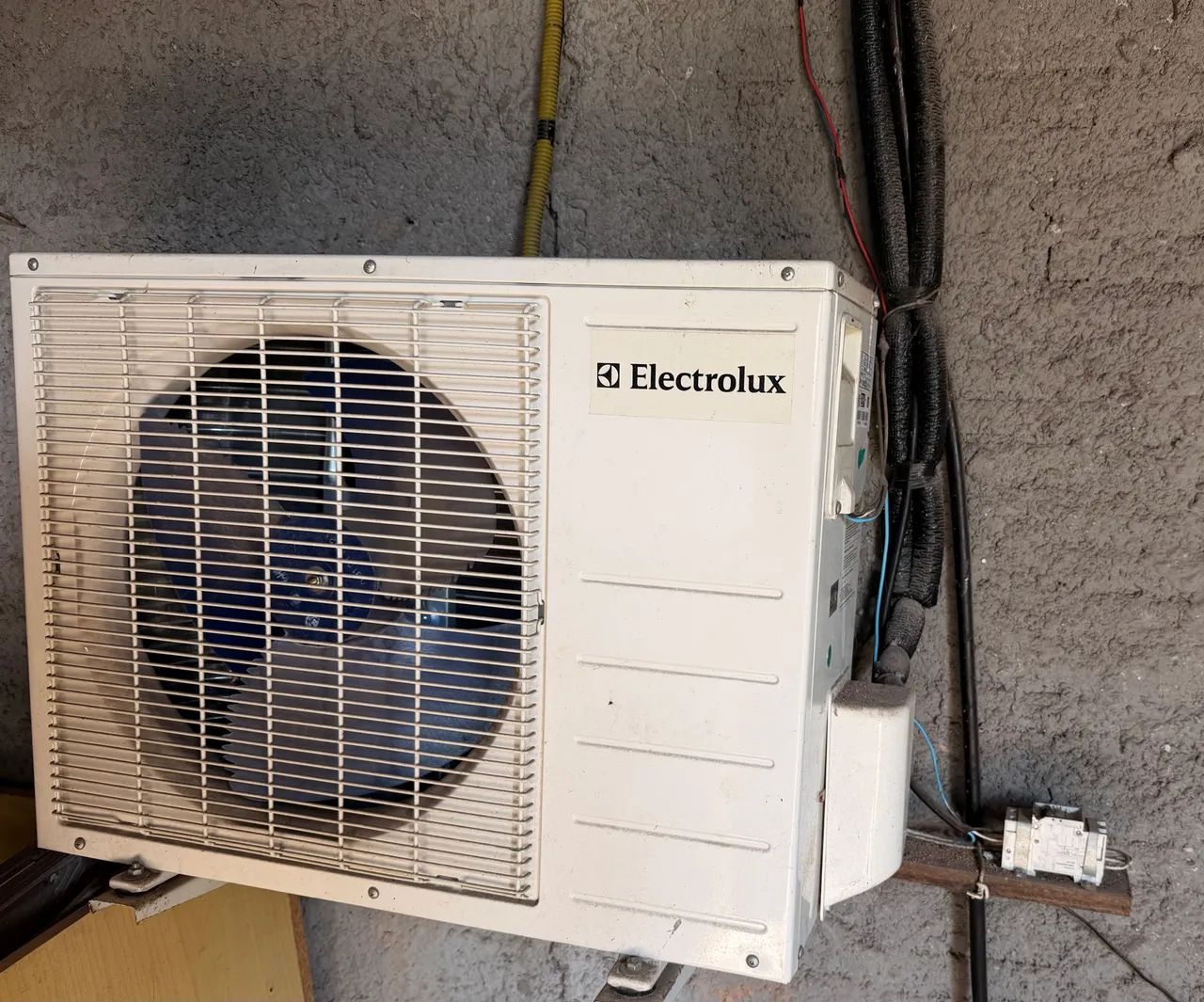AR CONDICIONADO SPLIT ELECTROLUX 7000 BTUs - Foto 2
